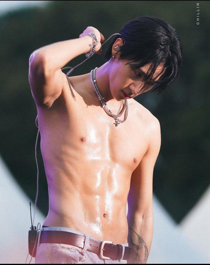 Momen yang diabadikan oleh penggemar I.M (MONSTA X)