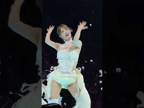 모모 (TWICE)의 비하인드 컷