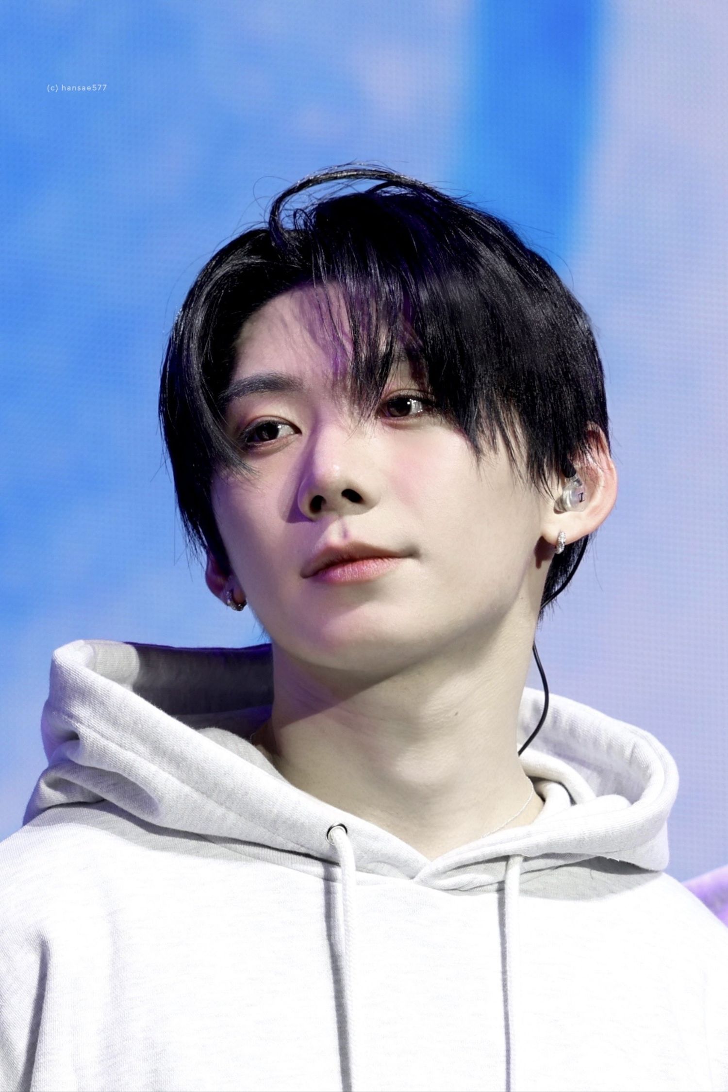 A moment captured by Park Han (AHOF)'s fan