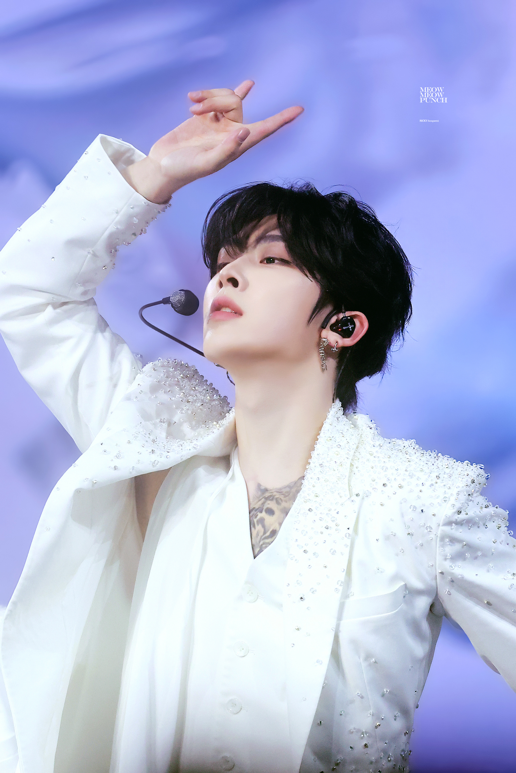 Behind-the-scenes cut of Ricky