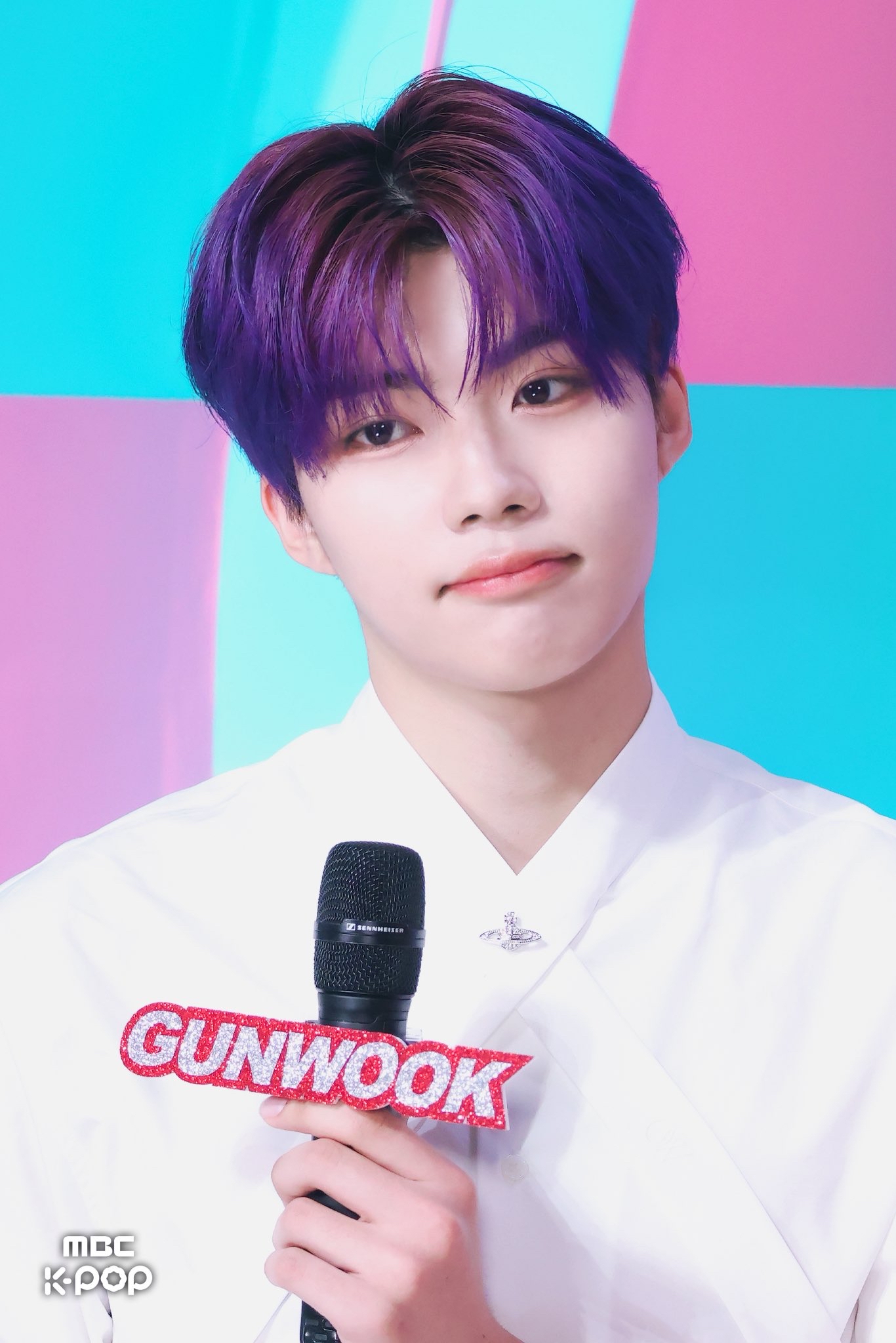 Foto terbaru Park Gunwook (ZEROBASEONE)