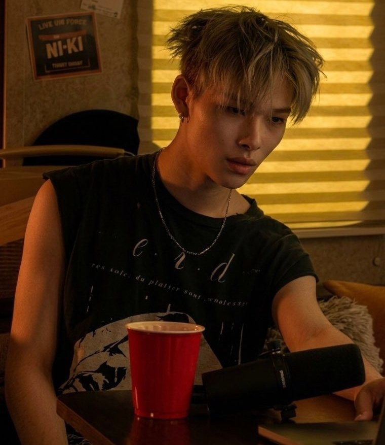 Momen yang diabadikan oleh penggemar NI-KI (ENHYPEN)