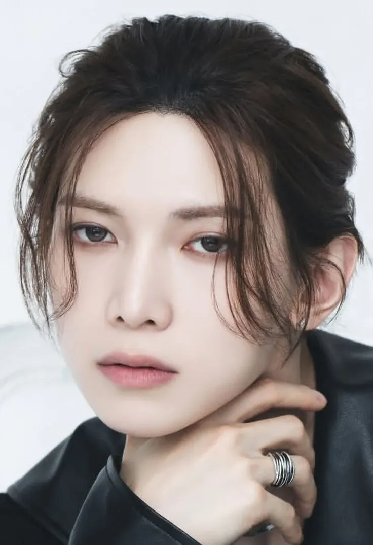 Recent activity shot of Yeosang (ATEEZ)