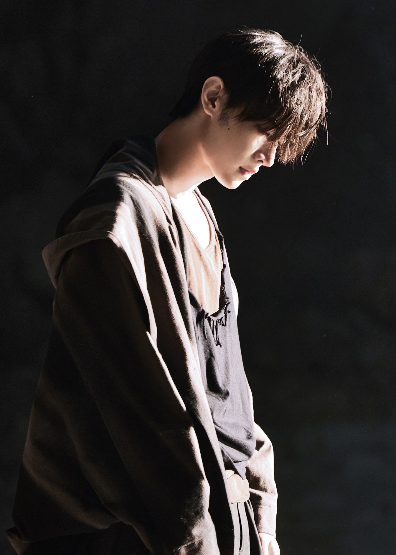 Latest photo of Sunghoon (ENHYPEN)