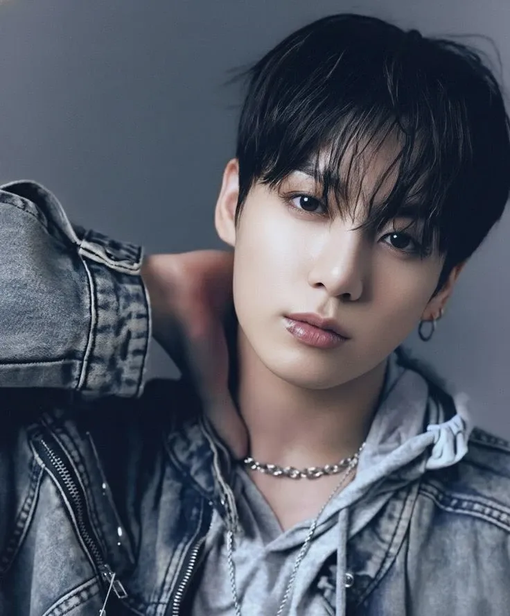 Latest photo of Jungkook (BTS)