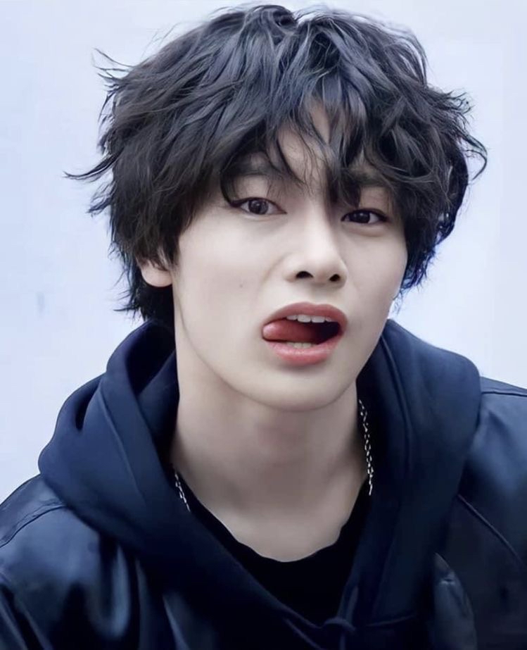 Behind-the-scenes cut of I.N (Stray Kids)