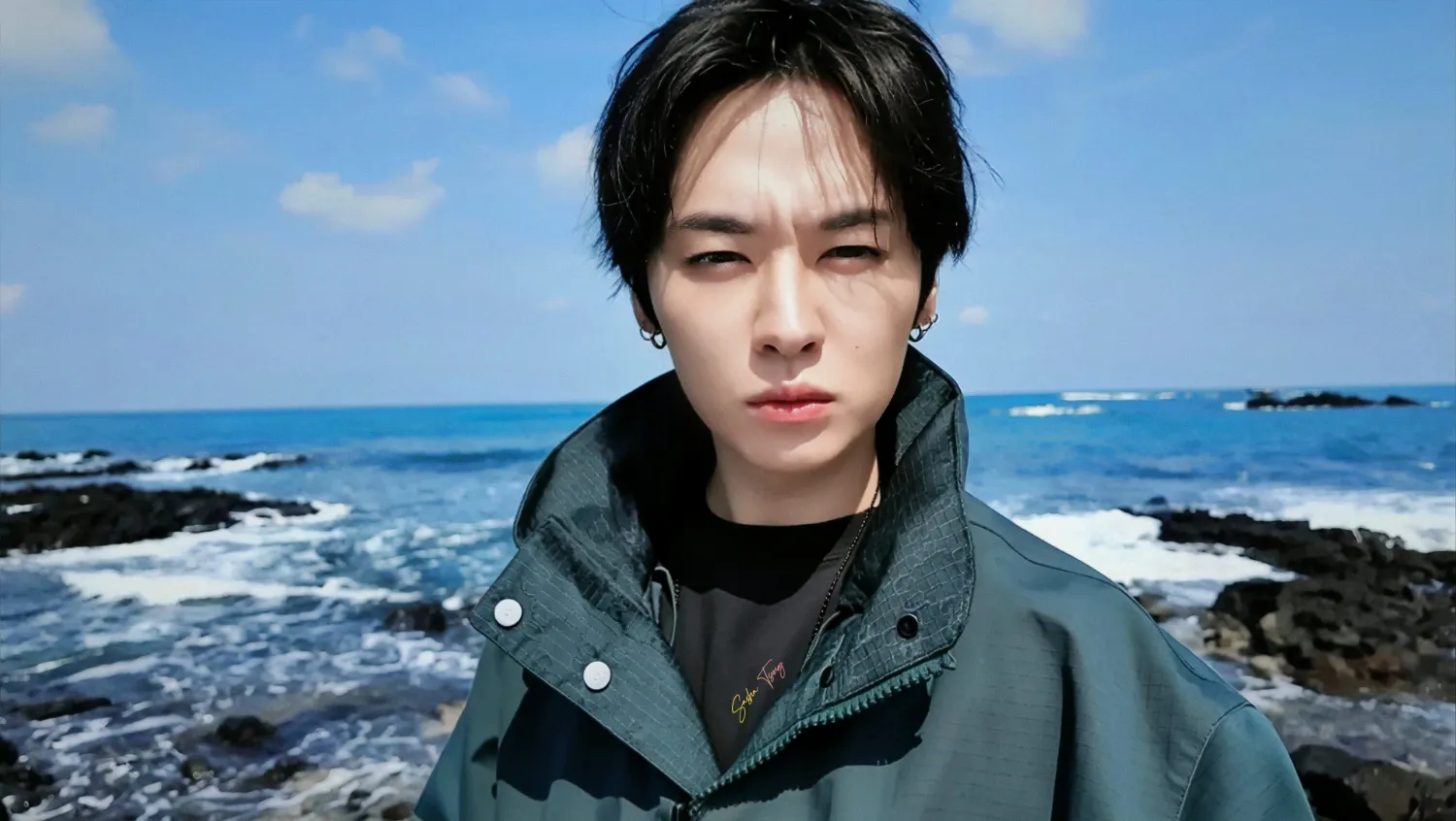 Recent activity shot of Lee Know (Stray Kids)