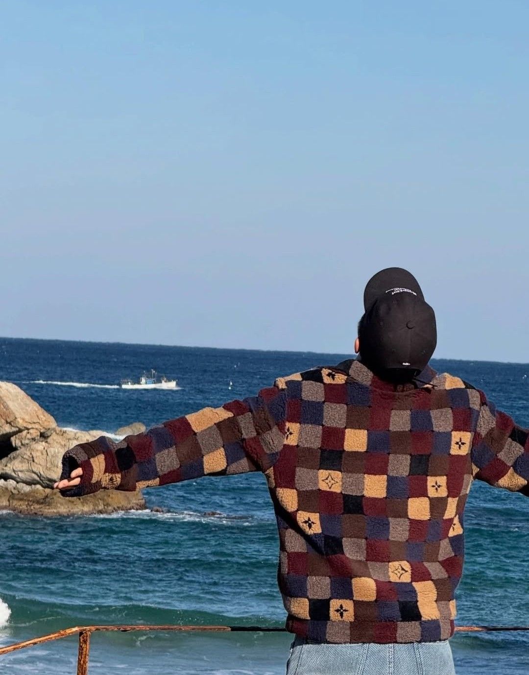 A moment captured by Jinjin (ASTRO)'s fan