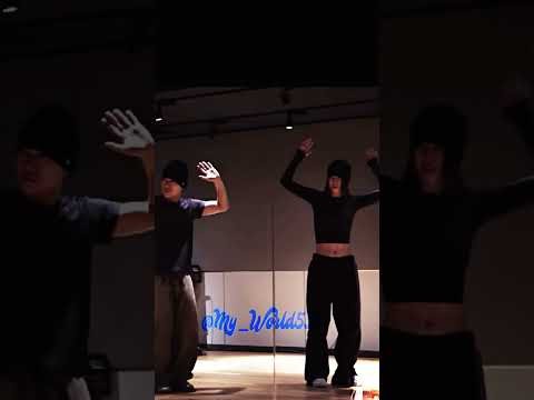 Momo (TWICE)的最新活动照片