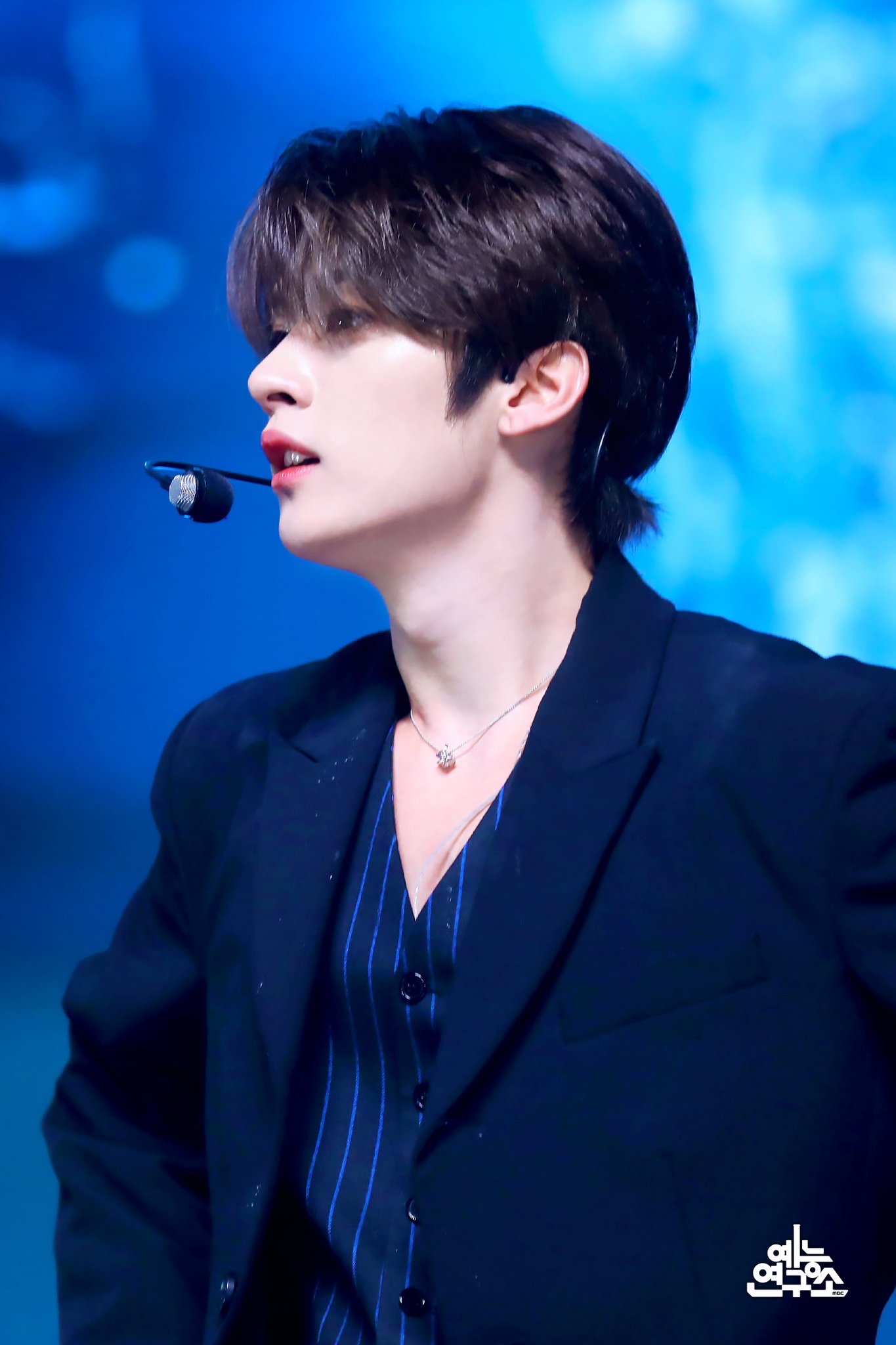 Momen yang diabadikan oleh penggemar Lee Know (Stray Kids)