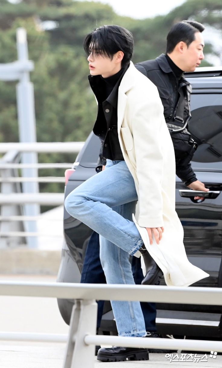 A heartfelt wallpaper shared by Kim Jiwoong (ZEROBASEONE)'s fans