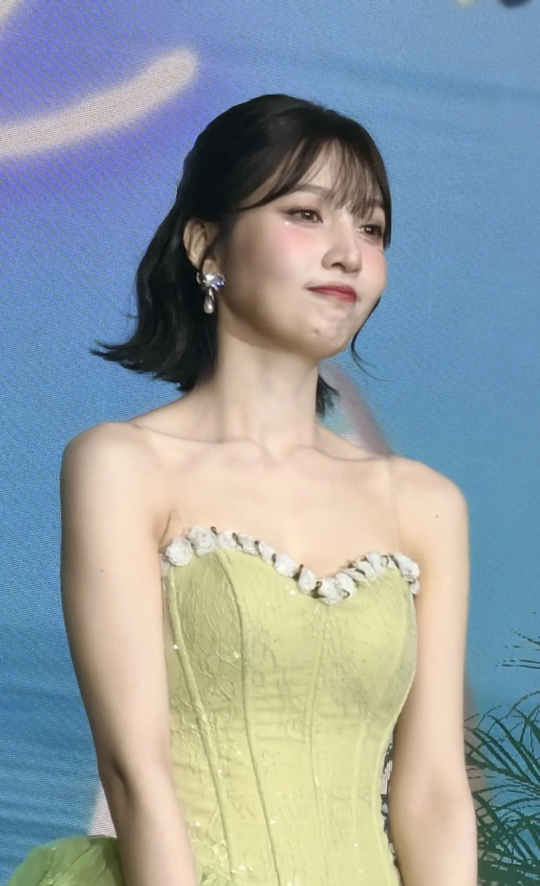 Recent activity shot of Joy (Red Velvet)