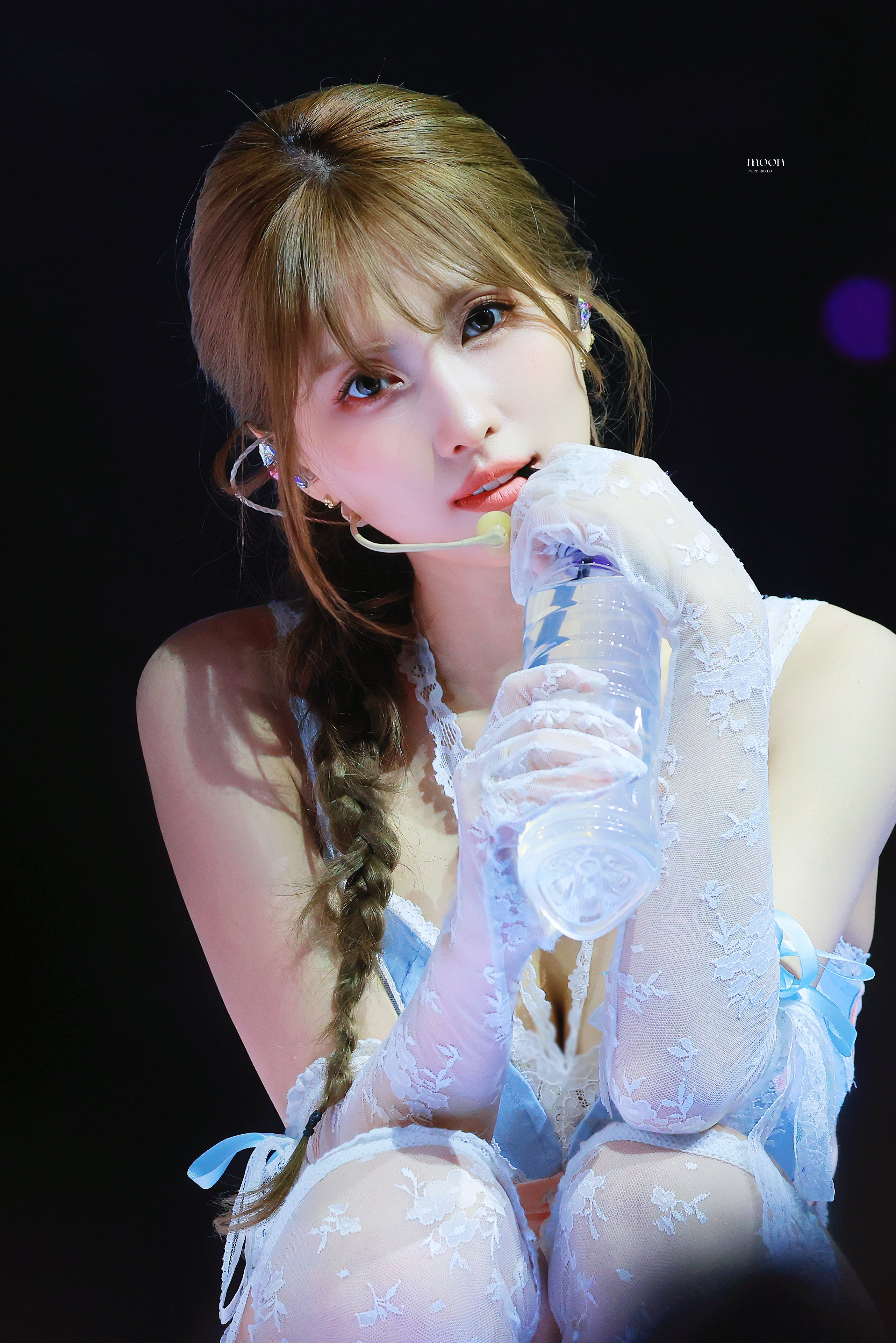 Foto terbaru Momo (TWICE)
