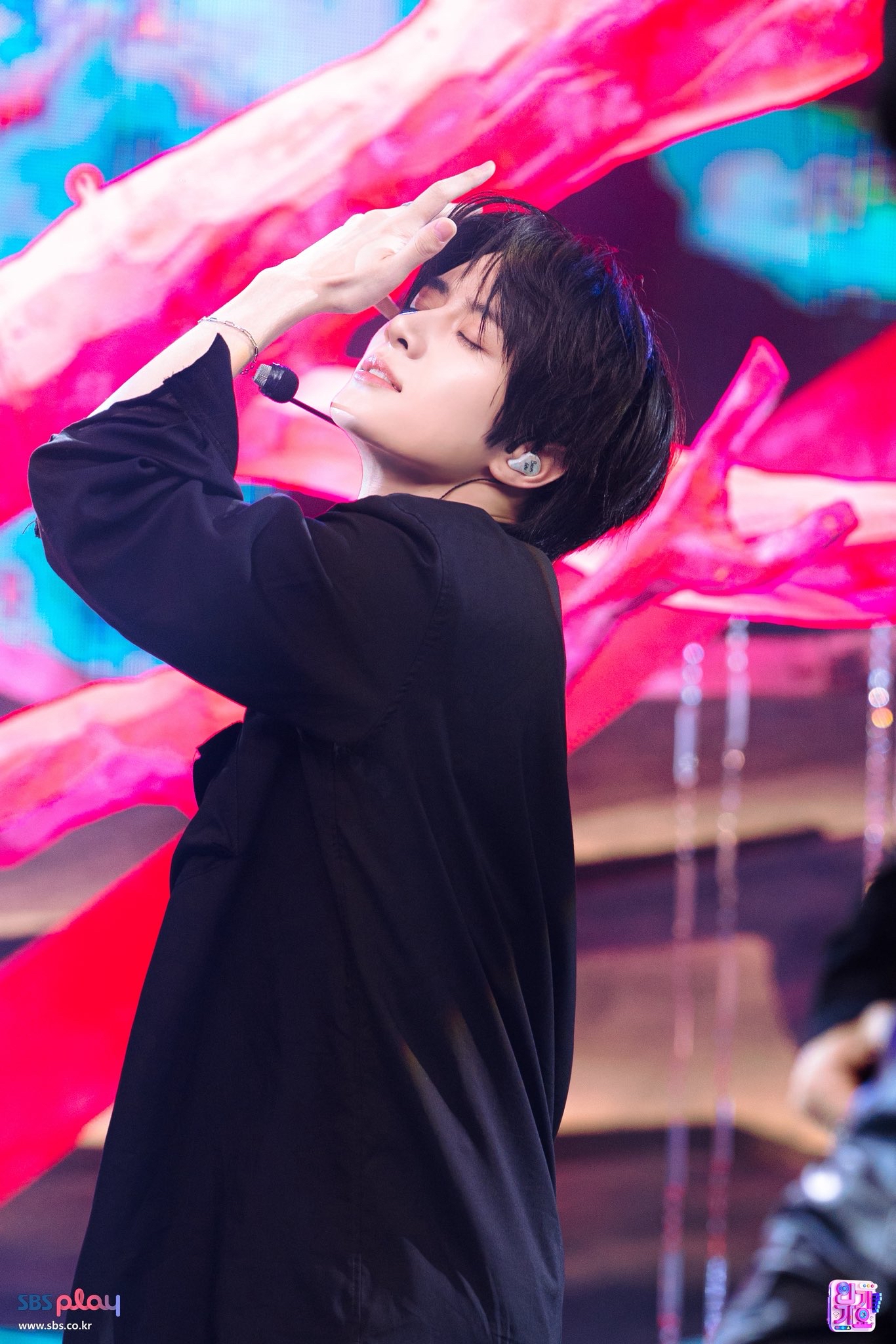 Behind-the-scenes cut of Beomgyu (TOMORROW X TOGETHER)