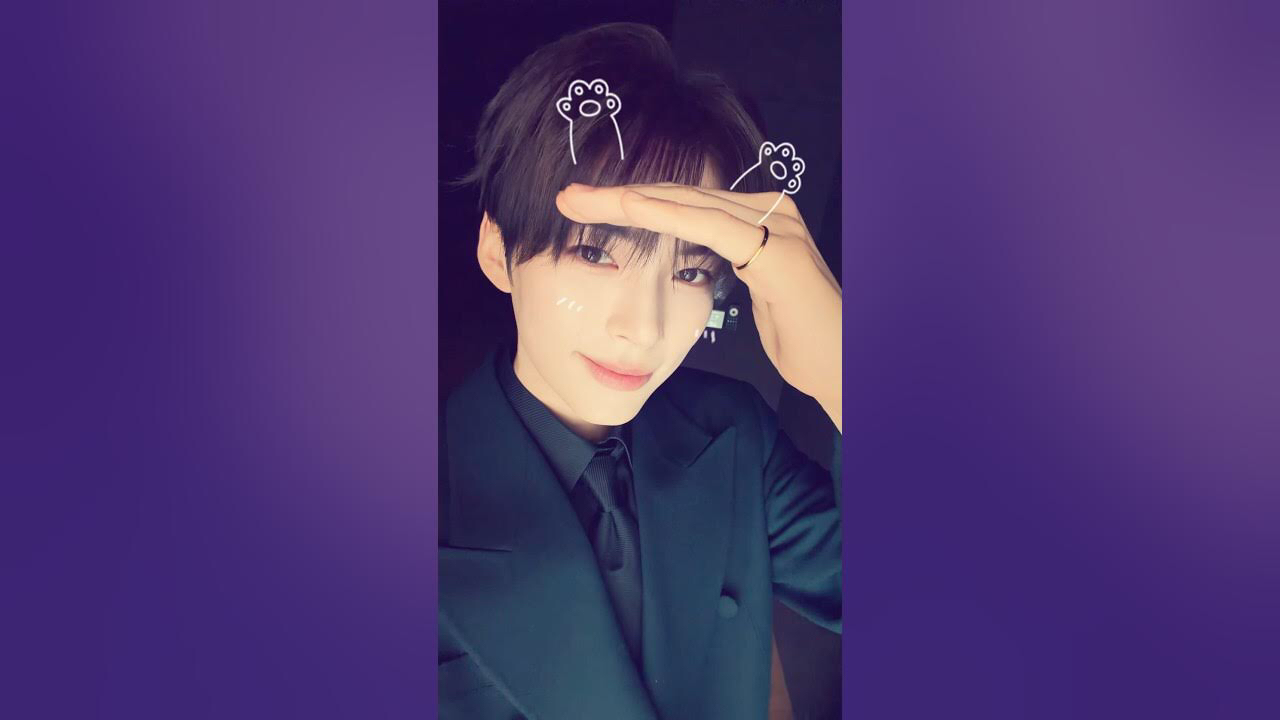 Latest photo of Sung Hanbin (ZEROBASEONE)