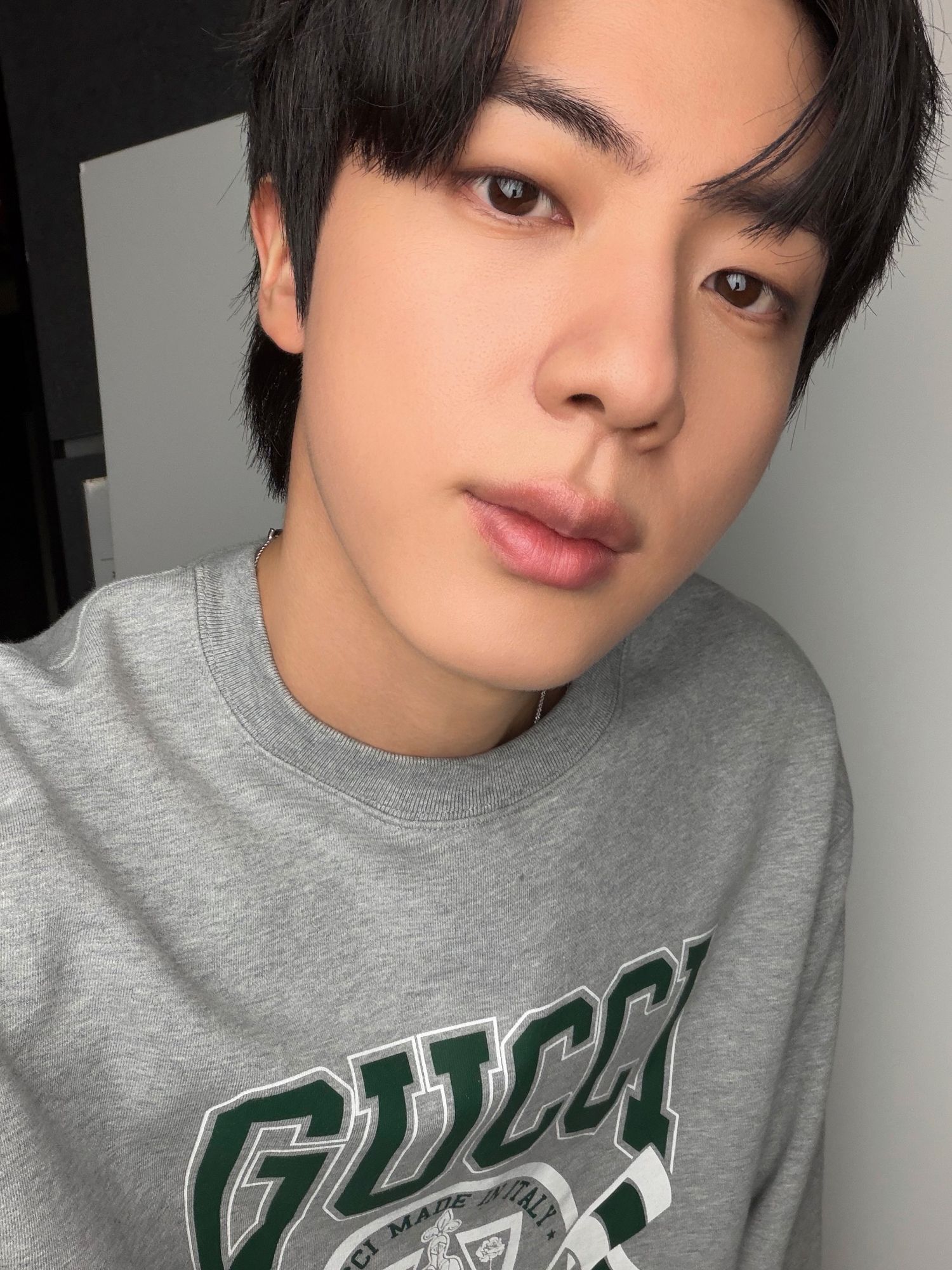 진 (방탄소년단) 최근 활동샷