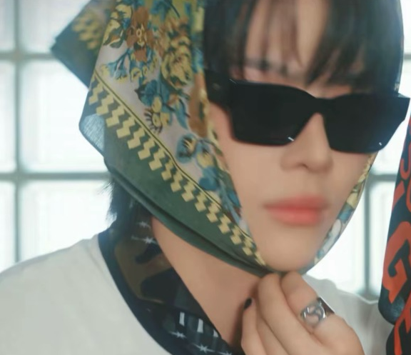 Behind-the-scenes cut of Nicholas (&TEAM)