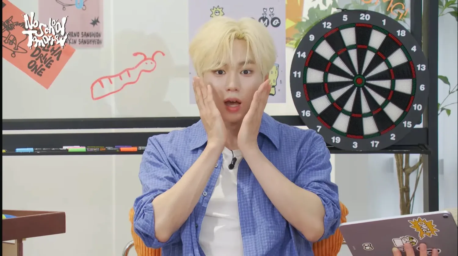 Behind-the-scenes cut of Kim Junseo (ALPHA DRIVE ONE)