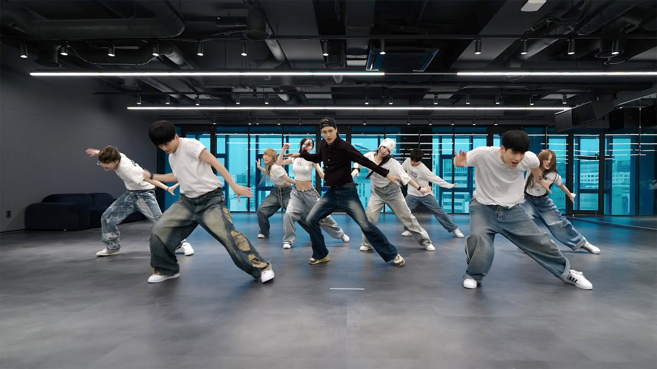 Potret di balik layar Kai (EXO)