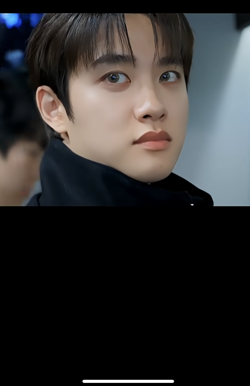 Foto aktivitas terbaru D.O. (EXO)