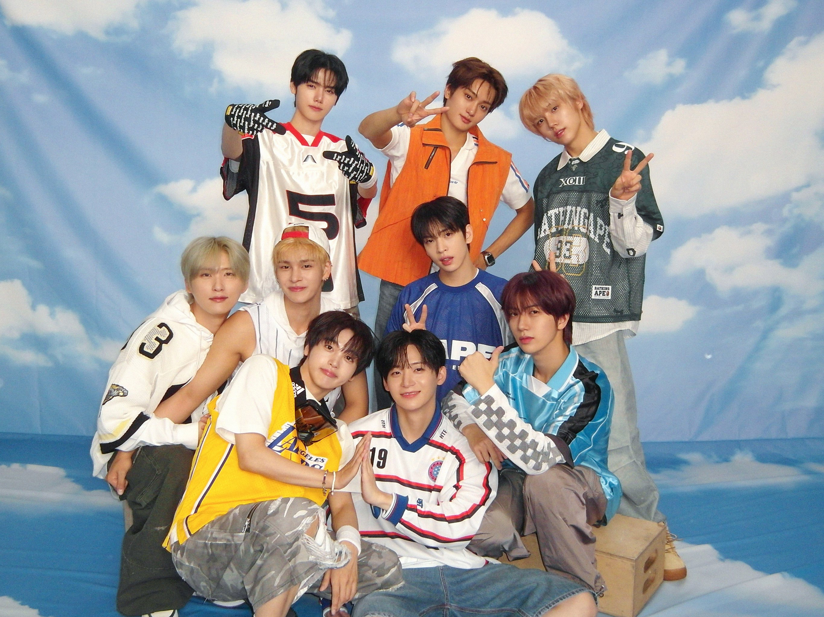 Latest photo of CRAVITY