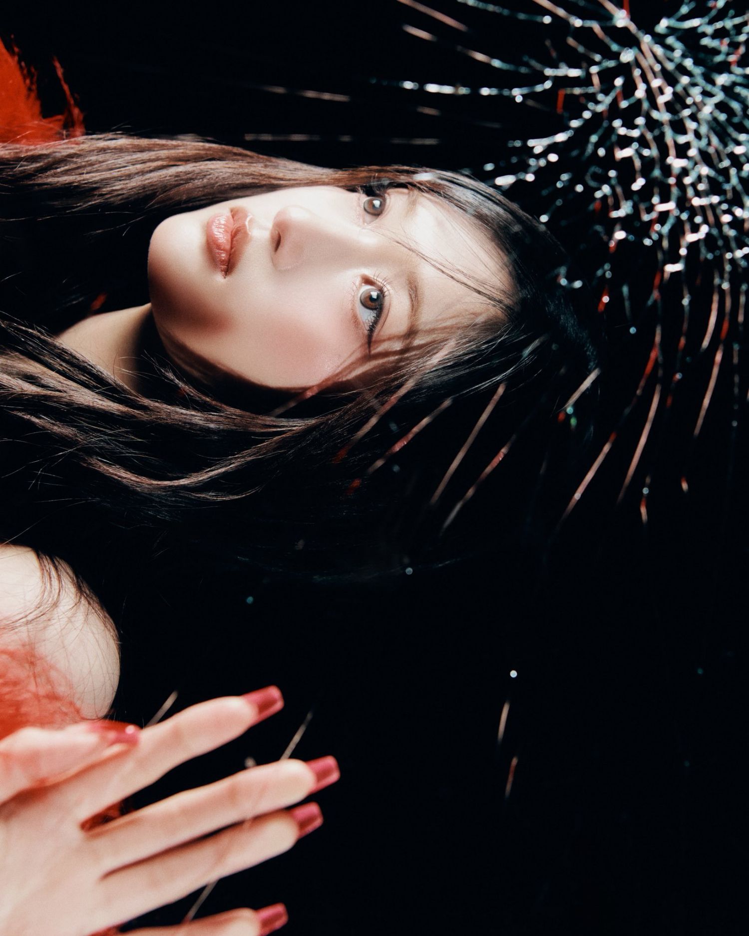 Behind-the-scenes cut of Leeseo (IVE)