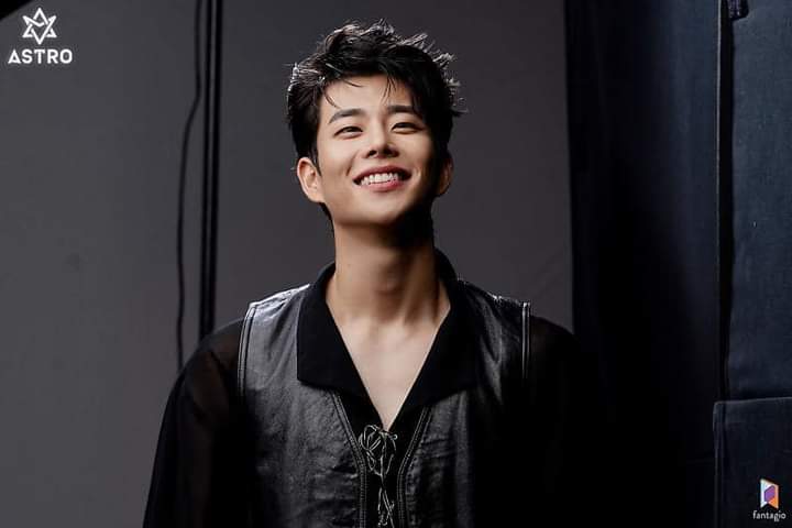 Latest photo of MJ (ASTRO)