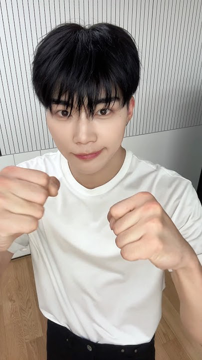 Behind-the-scenes cut of Park Gunwook (ZEROBASEONE)