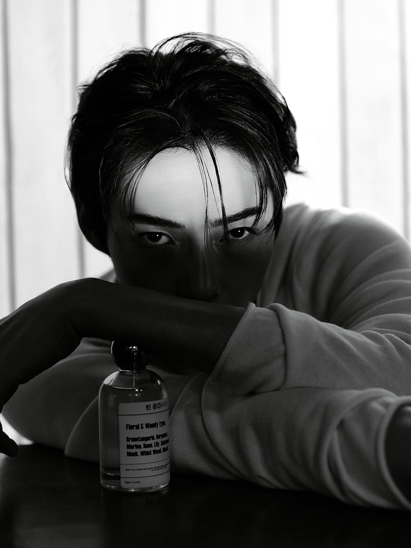 A moment captured by Sung Hanbin (ZEROBASEONE)'s fan