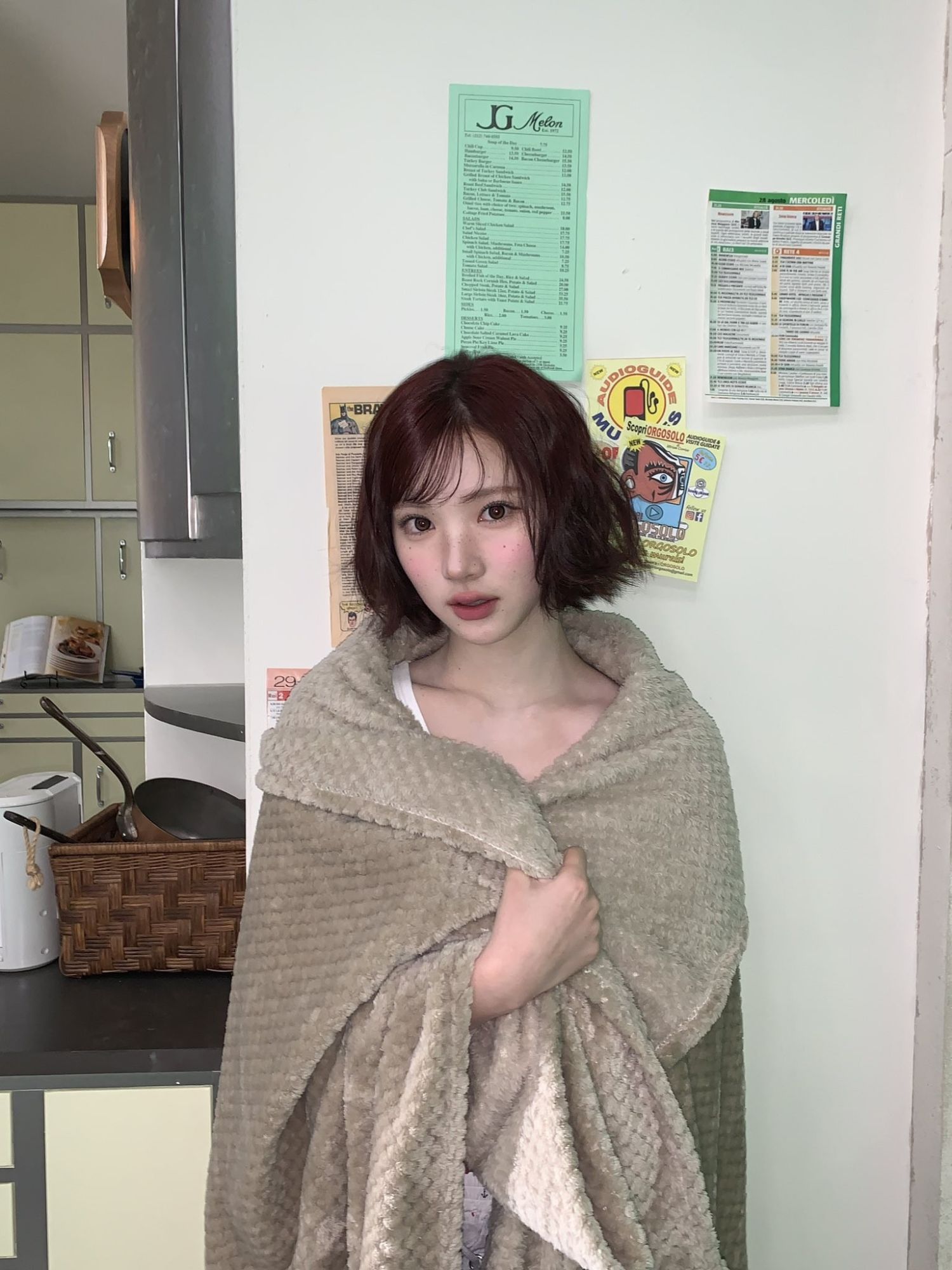 A moment captured by Jiwoo (Hearts2Hearts)'s fan