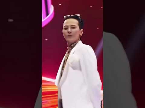 A moment captured by G-DRAGON (BIGBANG)'s fan