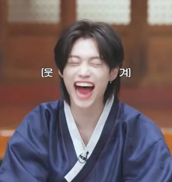 Latest photo of Felix (Stray Kids)