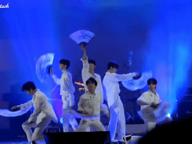 Behind-the-scenes cut of ONEUS