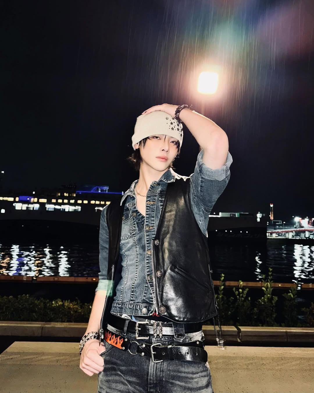 A moment captured by Nicholas (&TEAM)'s fan