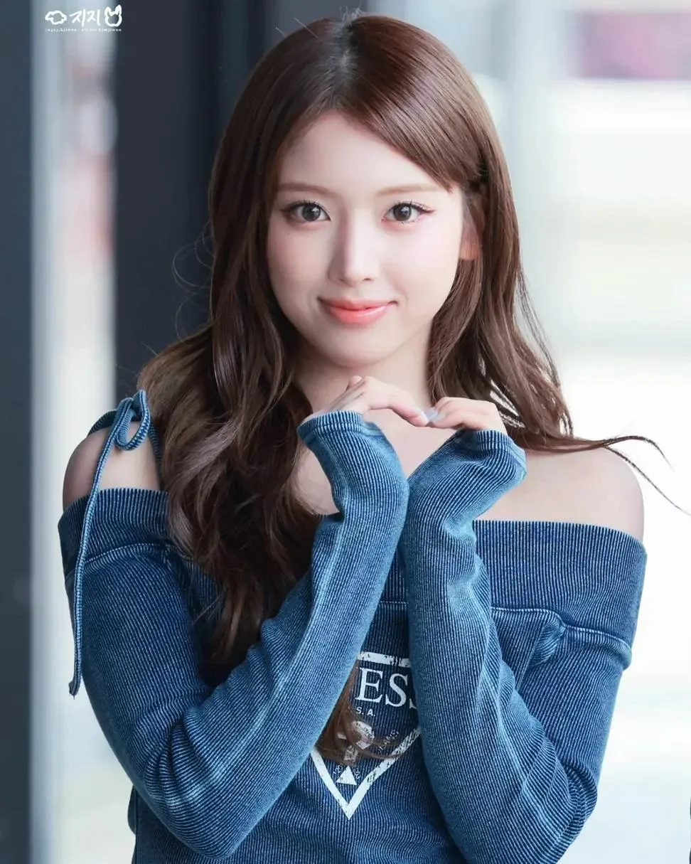 智羽 (NMIXX)的最新照片