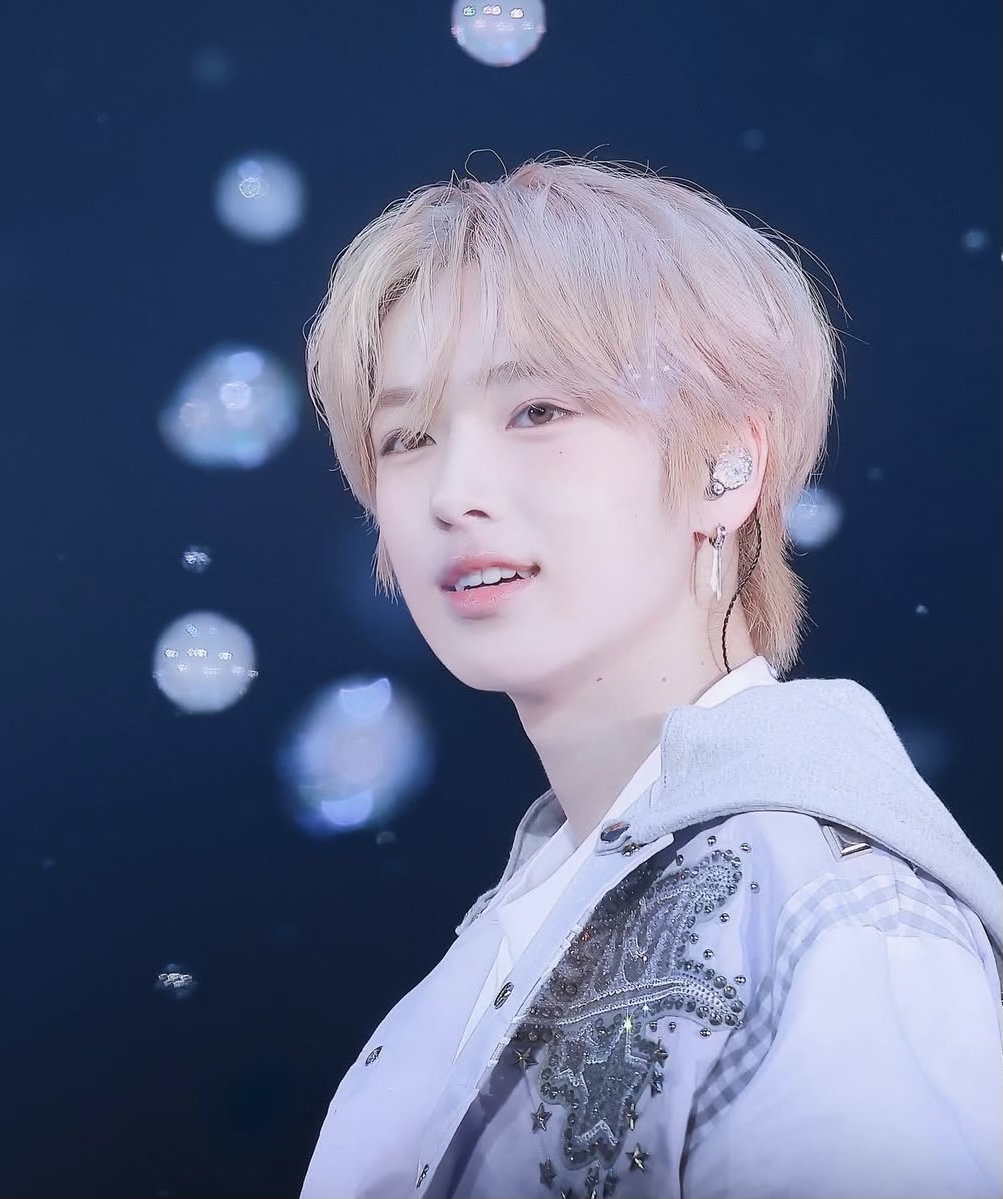 Behind-the-scenes cut of Sakuya (NCT WISH)