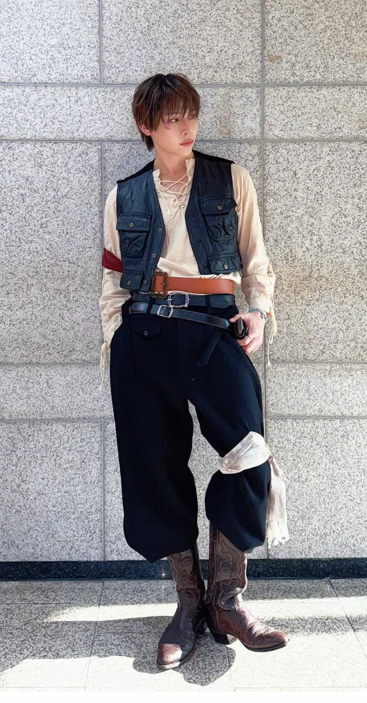 A moment captured by Nicholas (&TEAM)'s fan