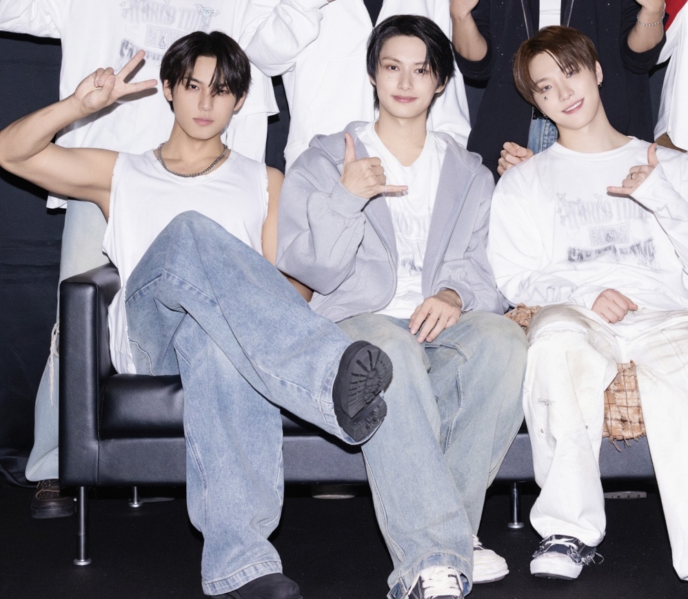 A moment captured by Dino (SEVENTEEN)'s fan