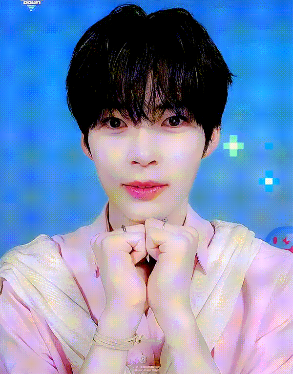 Recent activity shot of Sung Hanbin (ZEROBASEONE)