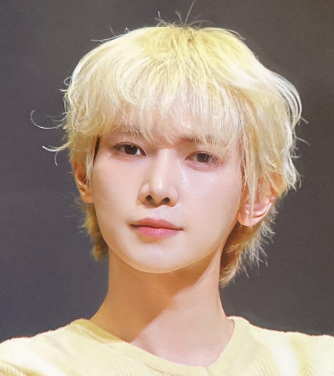 Recent activity shot of Yeosang (ATEEZ)