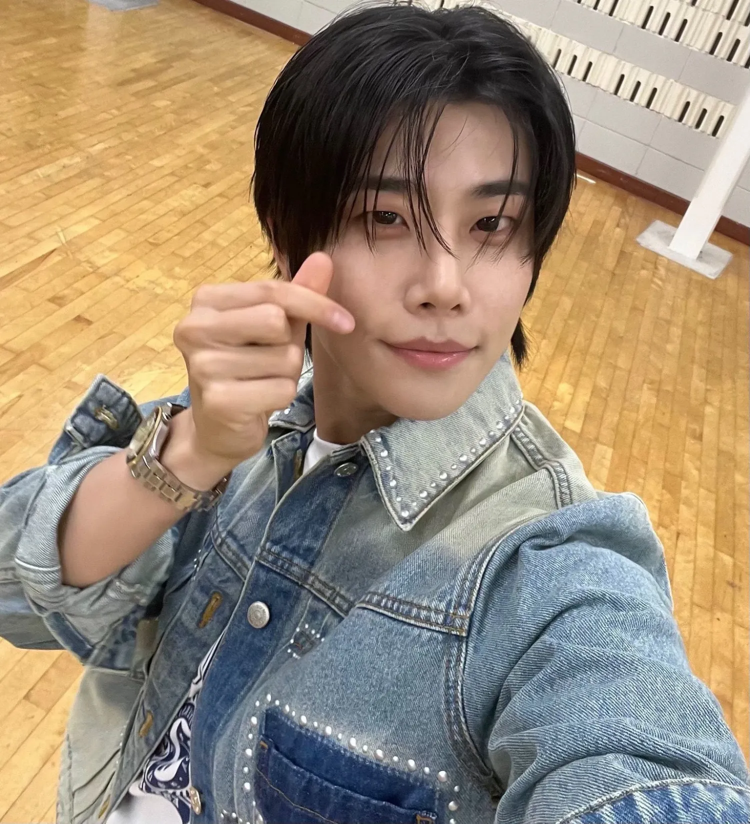 Latest photo of MJ (ASTRO)