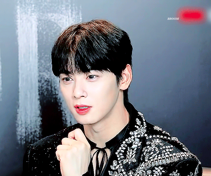 Behind-the-scenes cut of Eunwoo (ASTRO)