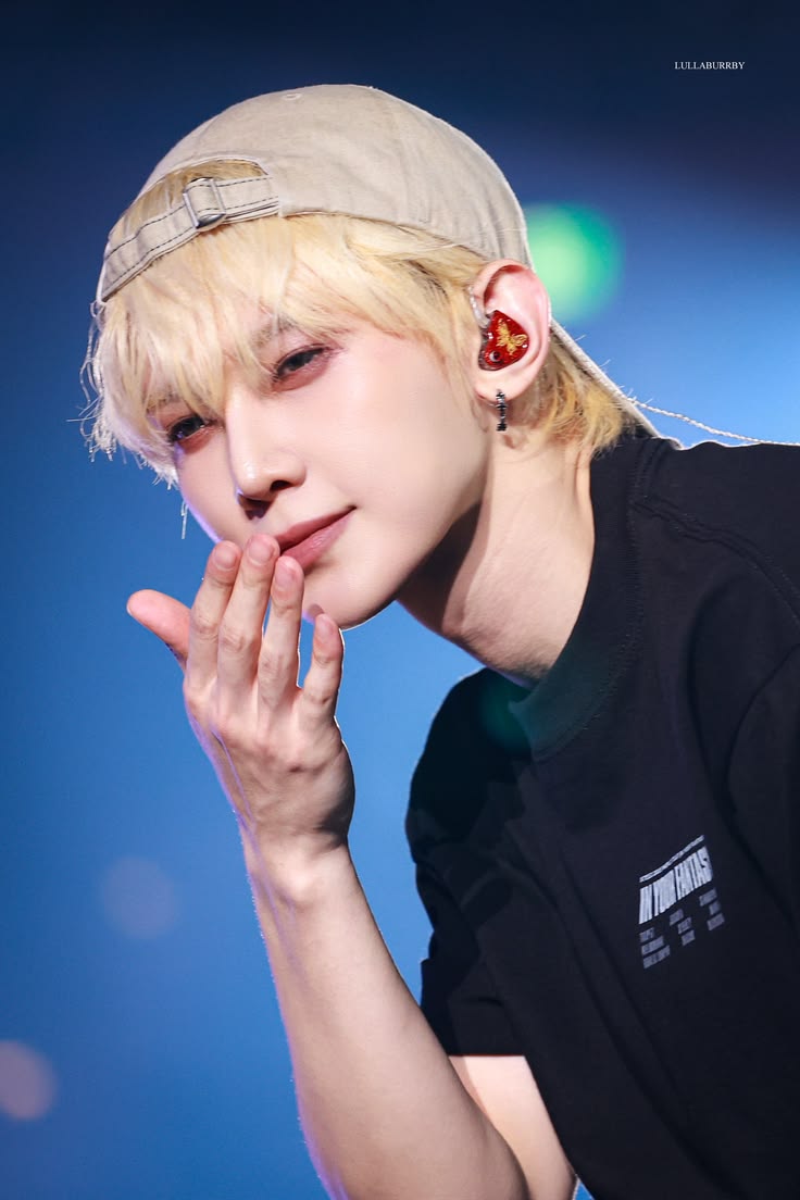 Behind-the-scenes cut of ATEEZ
