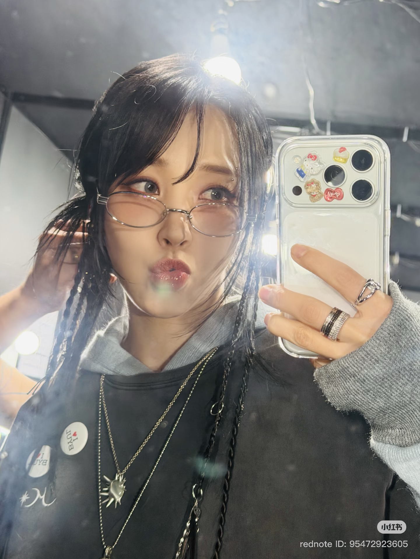 玟星 (MAMAMOO)的最新照片