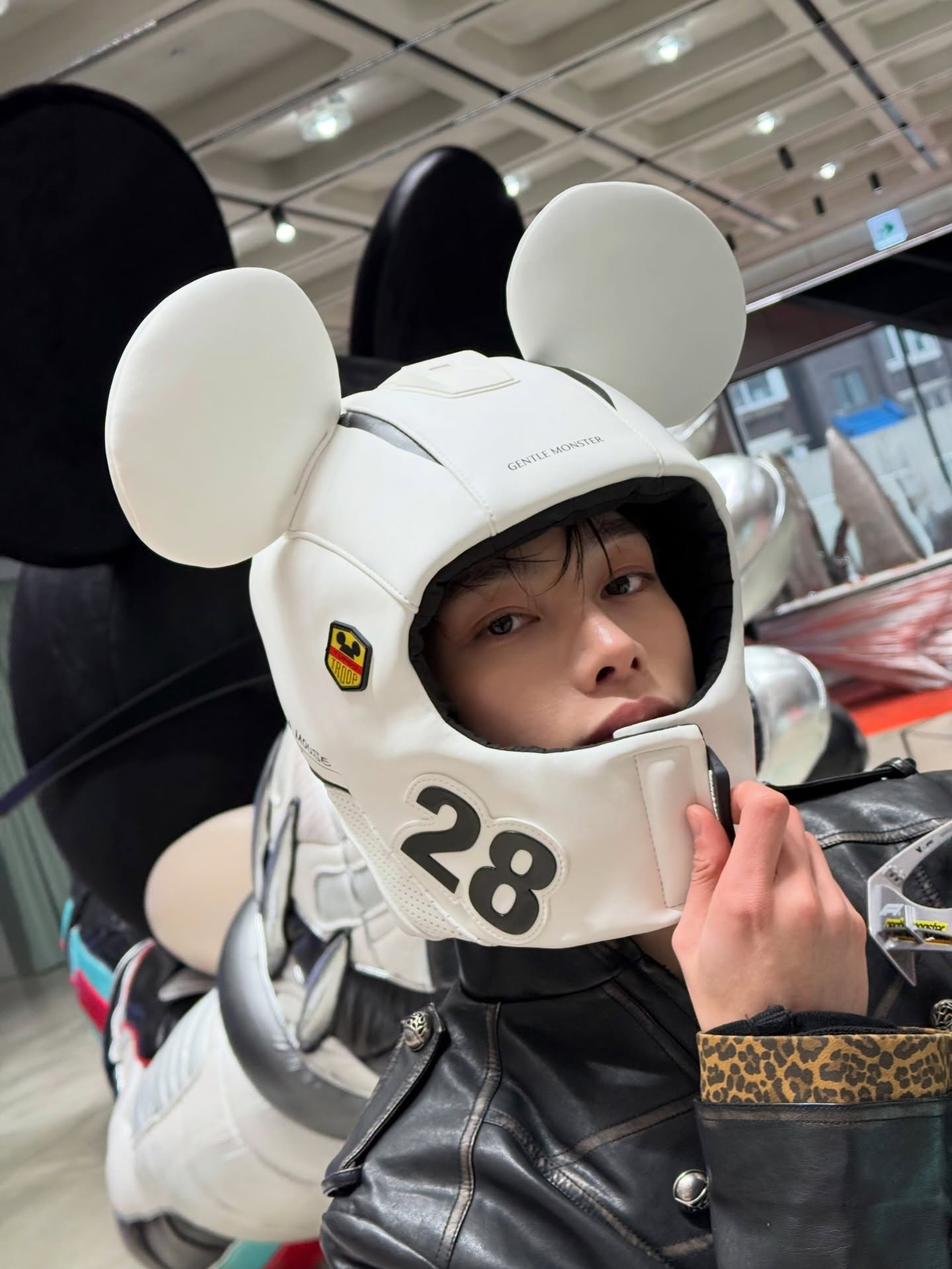 A moment captured by Hanbin (TEMPEST)'s fan