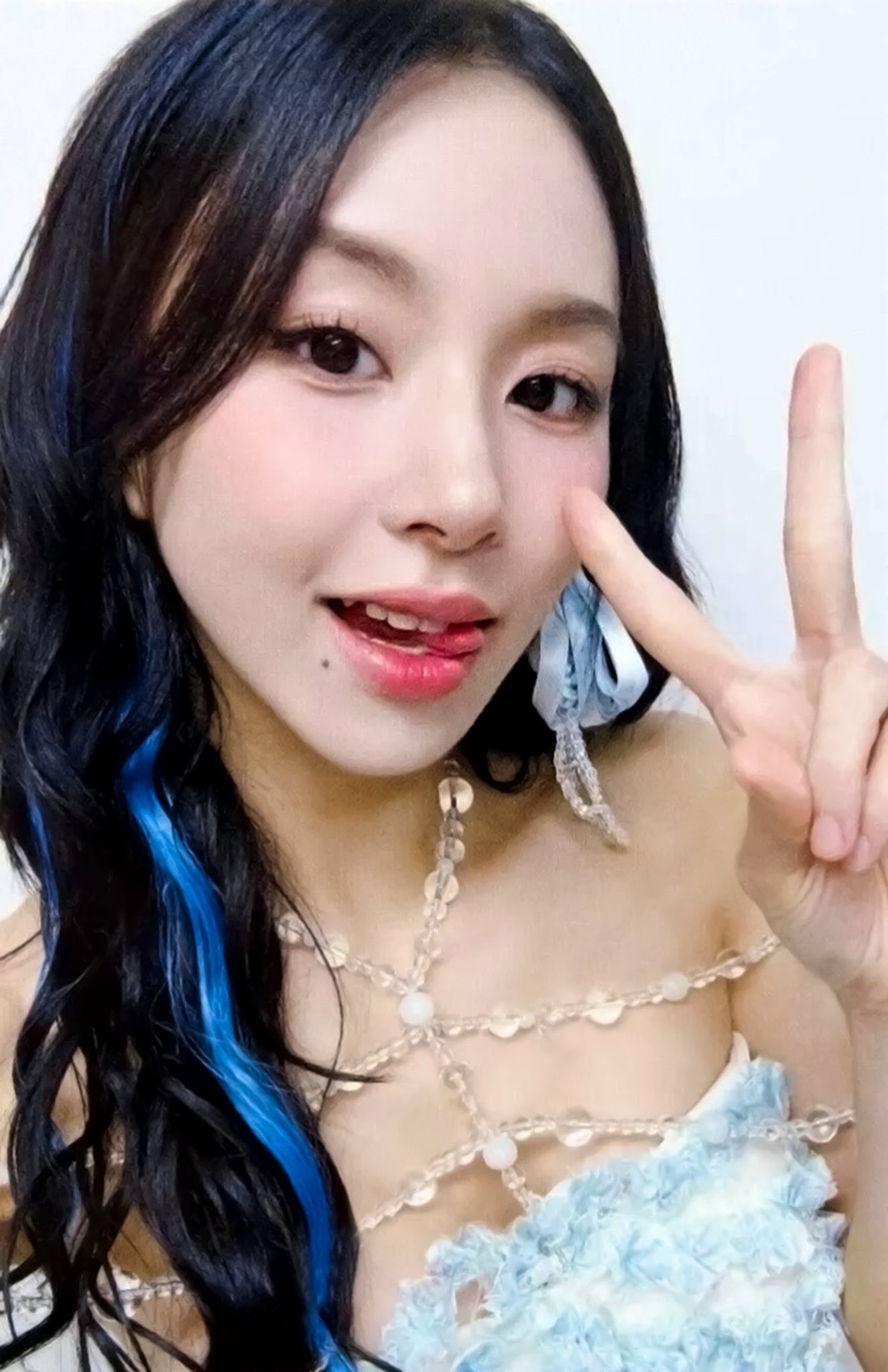 Foto aktivitas terbaru Chaeyoung (TWICE)