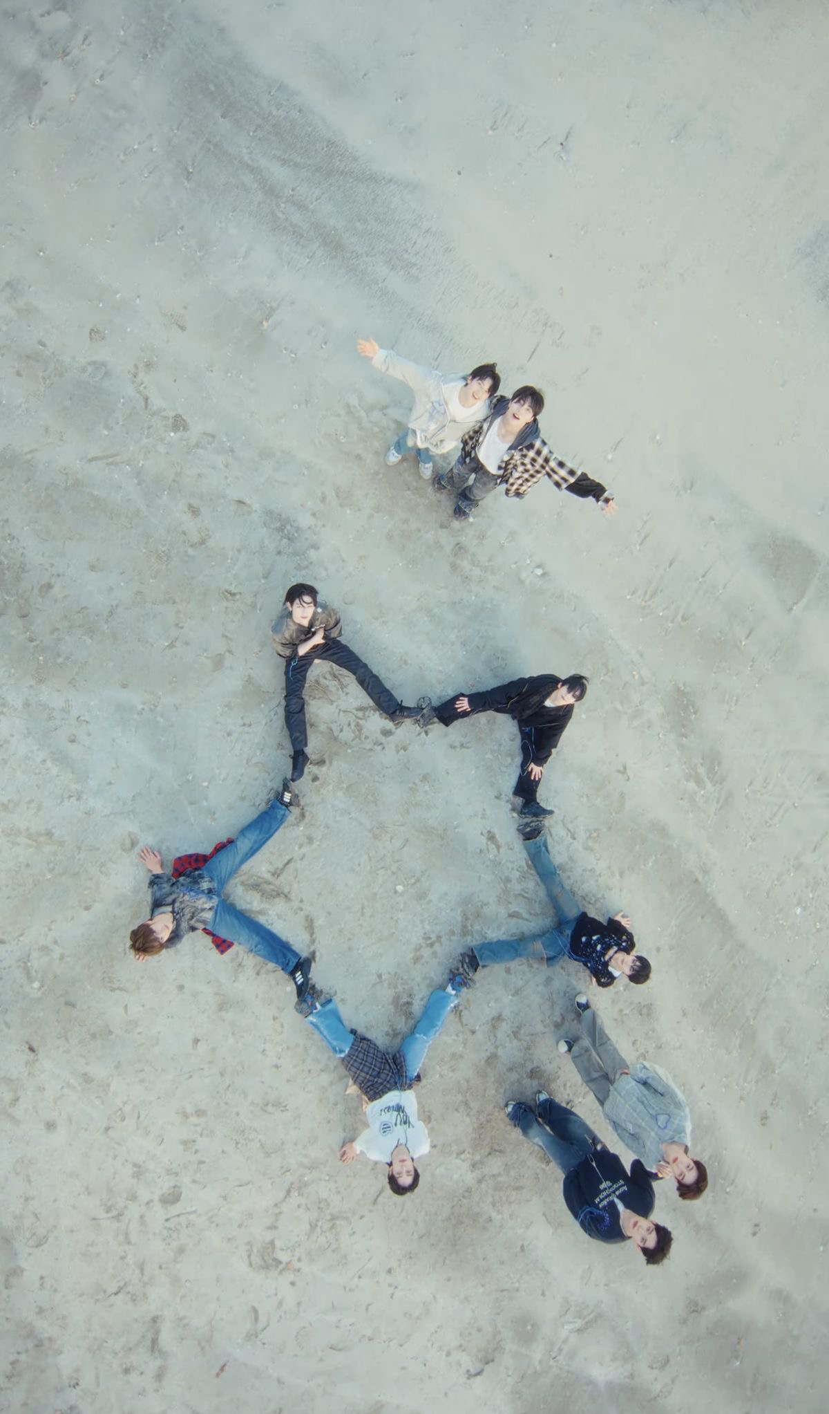 Behind-the-scenes cut of ZEROBASEONE