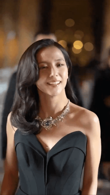 Foto aktivitas terbaru Jisoo (BLACKPINK)