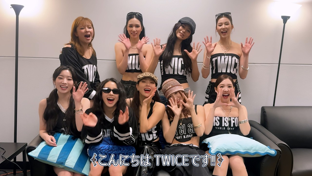 TWICE의 비하인드 컷