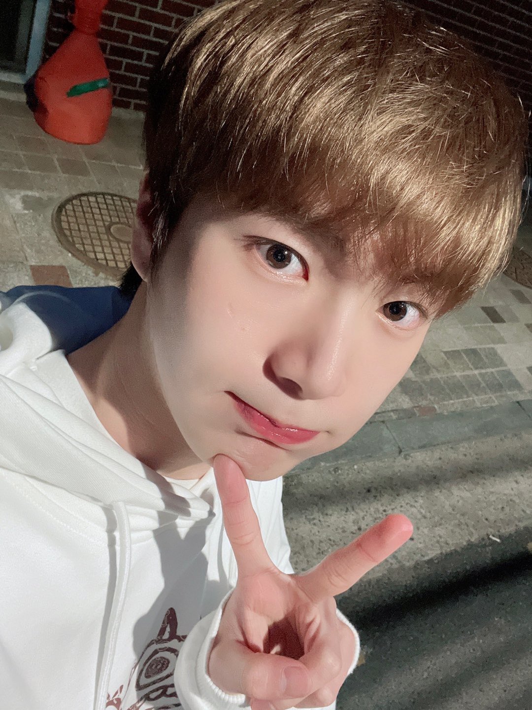 Latest photo of KEVIN (OMEGA X)